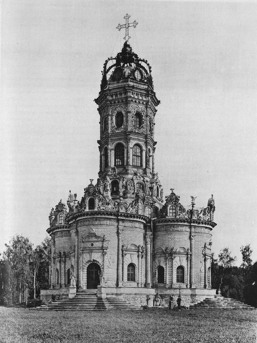 Фотография храма Знамения в Дубровицах около 1900 года