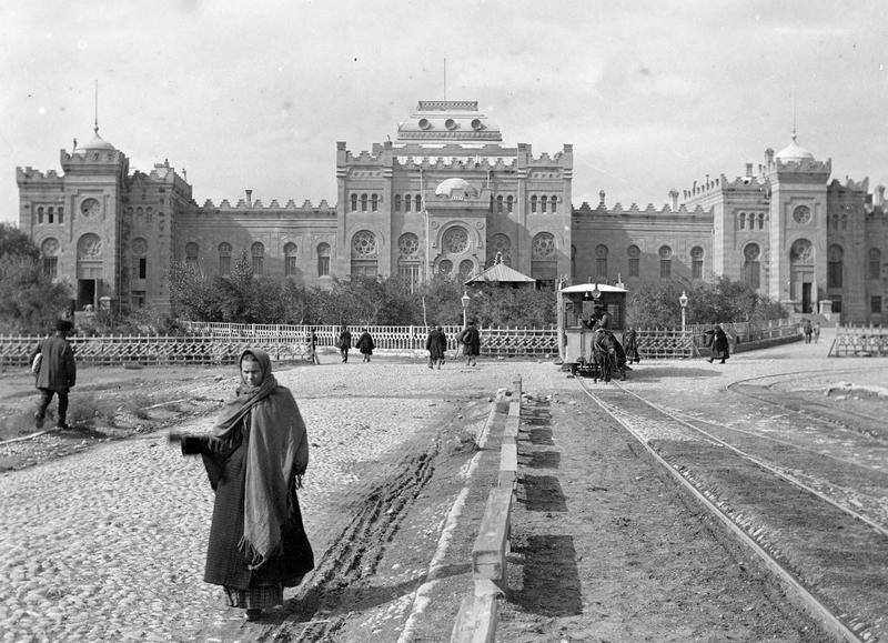Баку, 1890. Поль Надар. Позднейший вид города у Каспийского моря.